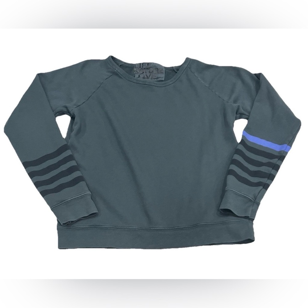 Free City Life Nature Love Light blue Long Sleeve Pullover Size M